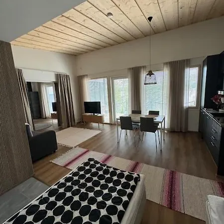 Lomamökit Loma-asunto Jaerven Rannalla